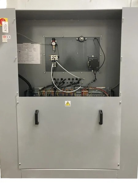 Accès facile à la partie mécanique de la machine